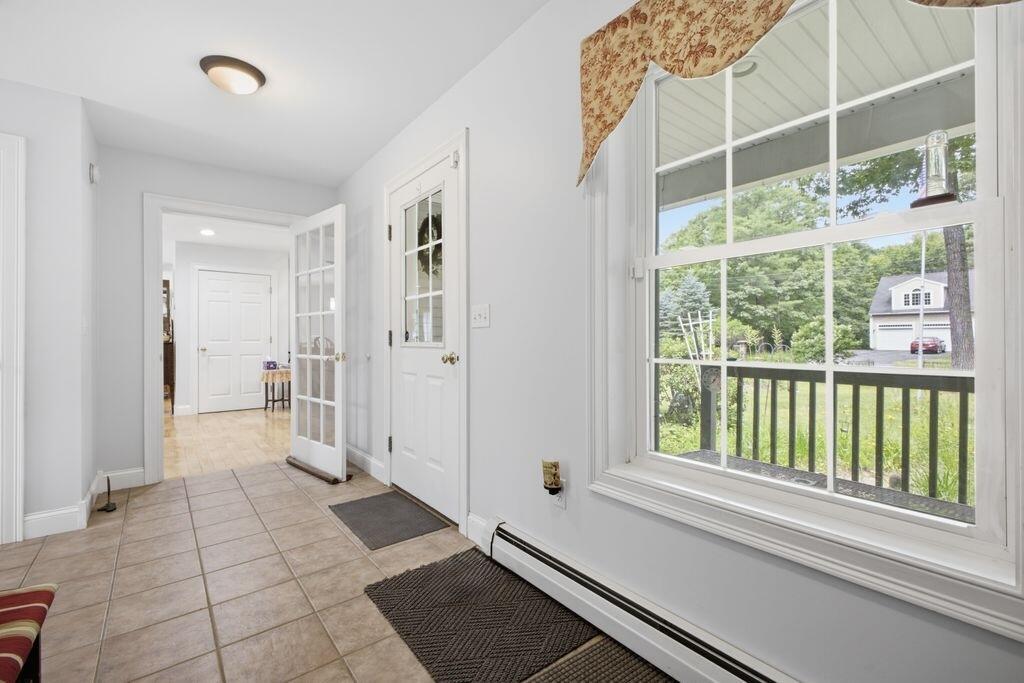 22 Davis Road Buxton, ME 04093 - Photo 15 of 44 Entry