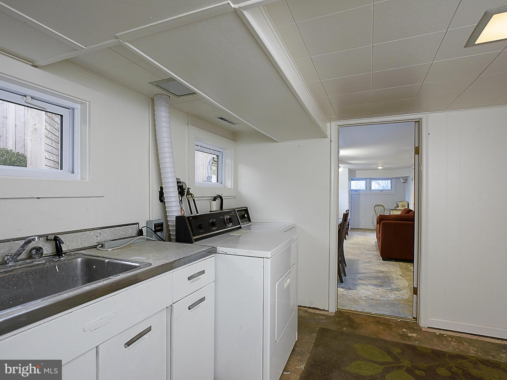 4 Ridout Road Severna Park, MD 21146 - Photo 23 of 30 Utility Room