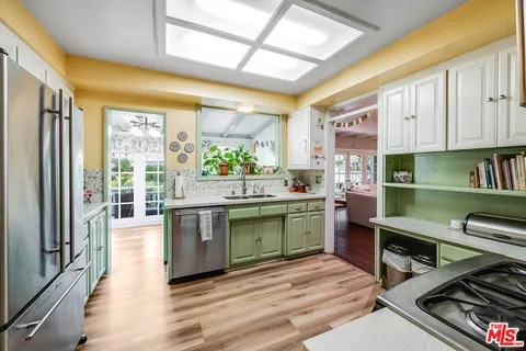 $1,995,000 | 11146 Valley Spring Lane, Studio City, CA 91602