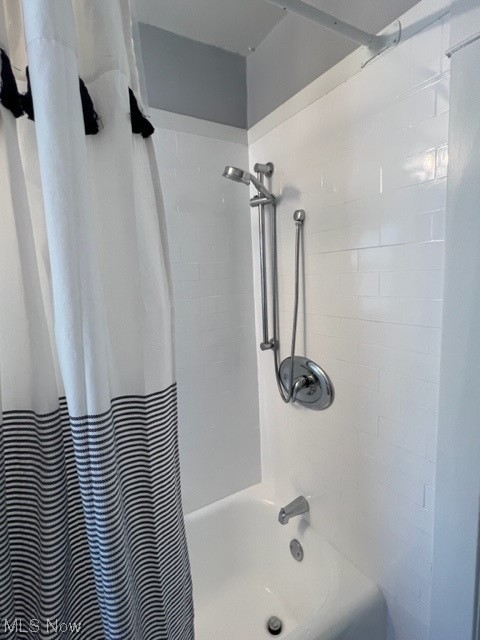 2135 Renrock Road Cleveland, OH 44118 - Photo 35 of 44 Bathroom featuring shower / tub combo with curtain