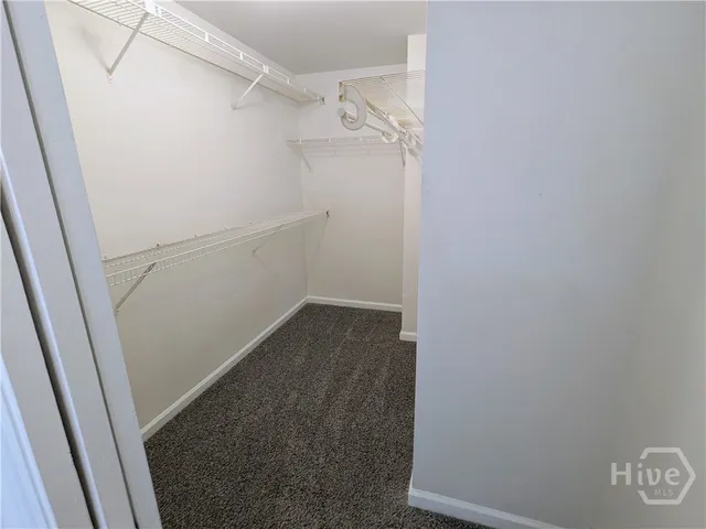 $2,400 | 104 Kings Court, Savannah, GA 31406