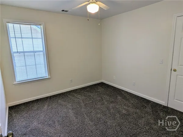 $2,300 | 104 Kings Court, Savannah, GA 31406