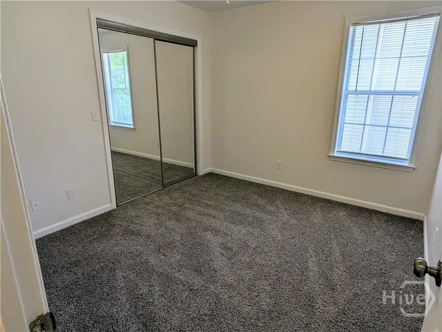 $2,400 | 104 Kings Court, Savannah, GA 31406