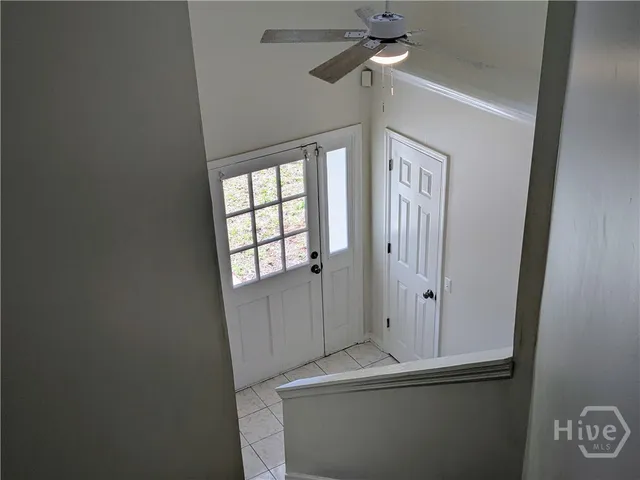 $2,400 | 104 Kings Court, Savannah, GA 31406