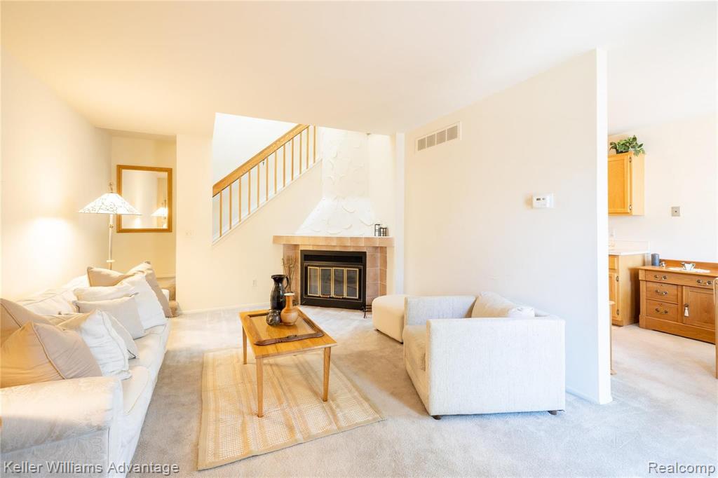 40043 Crosswinds Road Novi, MI 48375 - Photo 4 of 21