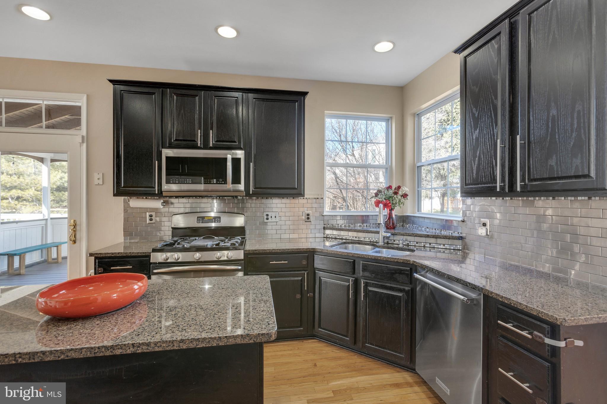 20761 Rainsboro Drive Ashburn, VA 20147 - Photo 11 of 37