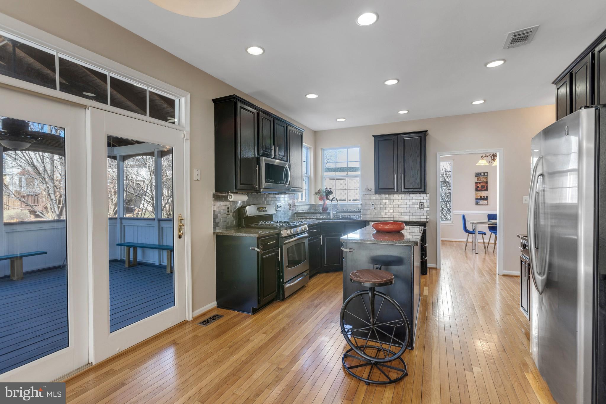 20761 Rainsboro Drive Ashburn, VA 20147 - Photo 12 of 37