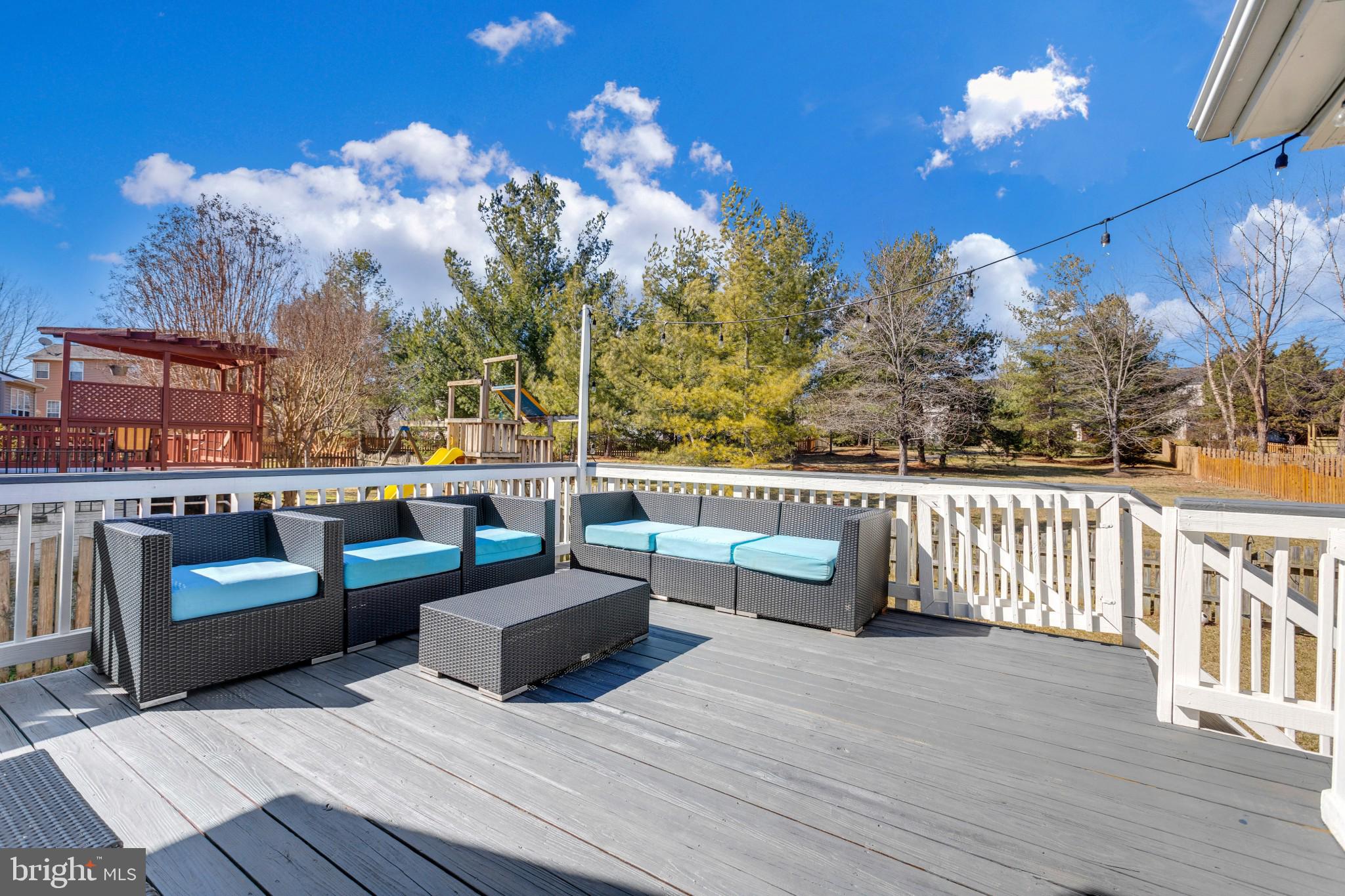 20761 Rainsboro Drive Ashburn, VA 20147 - Photo 28 of 37