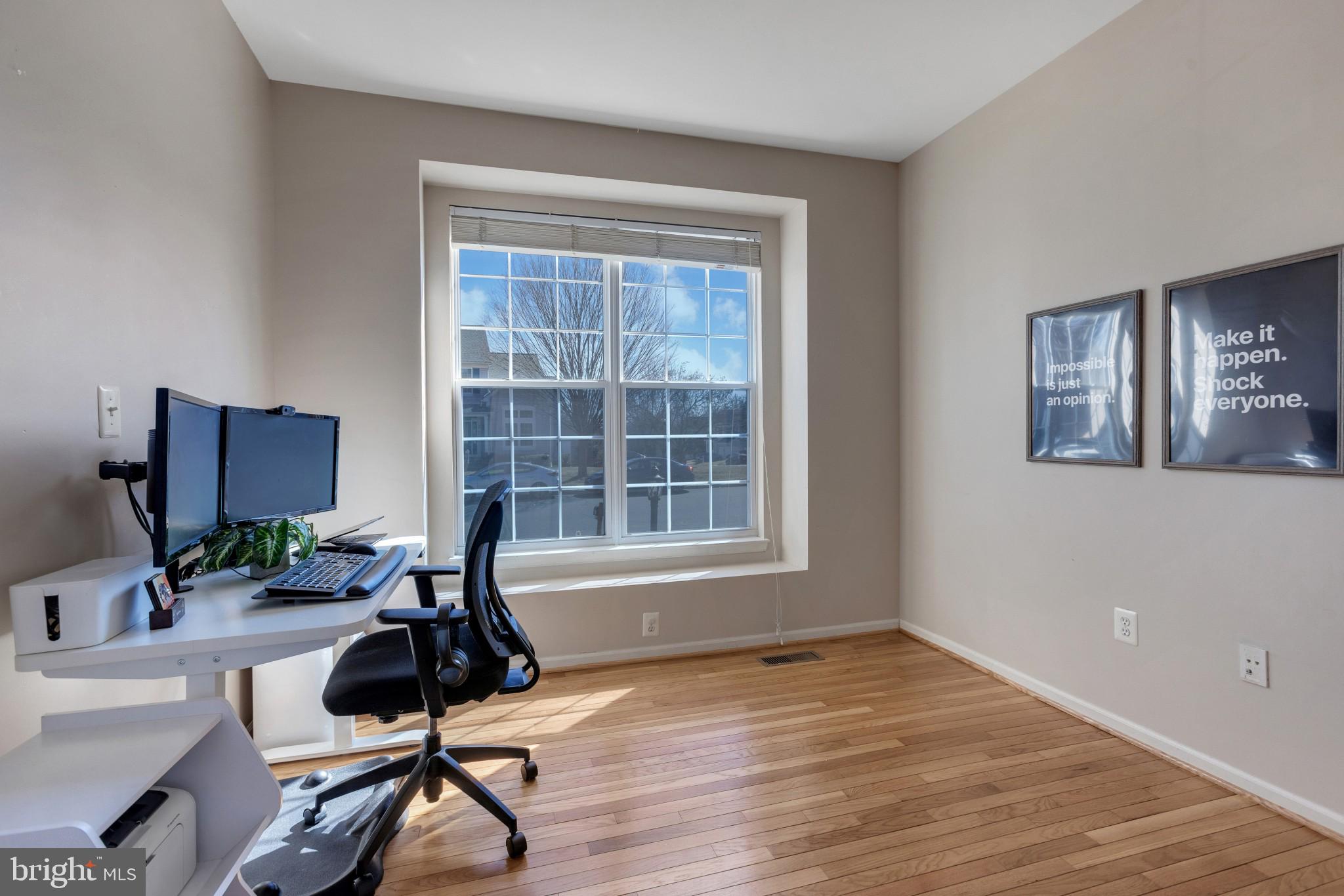 20761 Rainsboro Drive Ashburn, VA 20147 - Photo 9 of 37