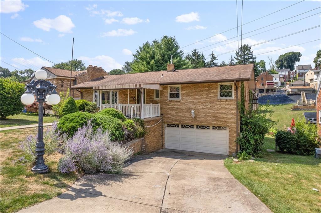 4016 Edge Road Pittsburgh, PA 15227 - Photo 2 of 50 Gallery Image 2