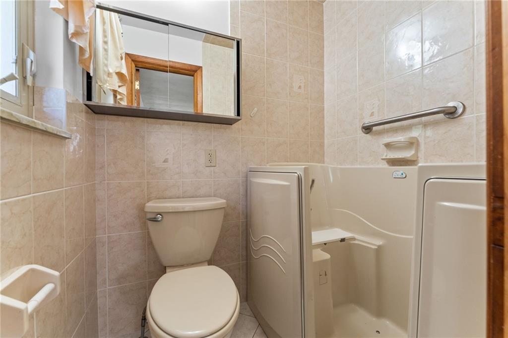 4016 Edge Road Pittsburgh, PA 15227 - Photo 21 of 50 Gallery Image 21