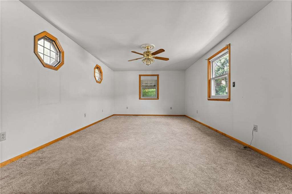 4016 Edge Road Pittsburgh, PA 15227 - Photo 10 of 50 Gallery Image 10