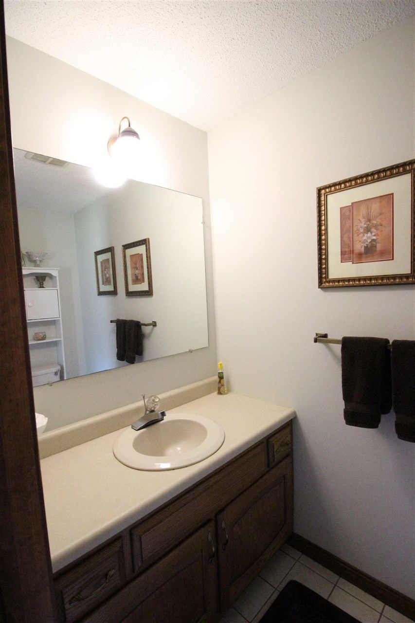 3 West Bank Road Hooksett, NH 03106 - Photo 16 of 39