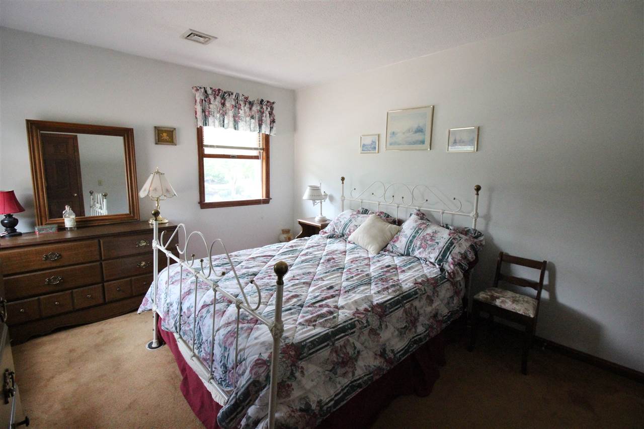 3 West Bank Road Hooksett, NH 03106 - Photo 22 of 39