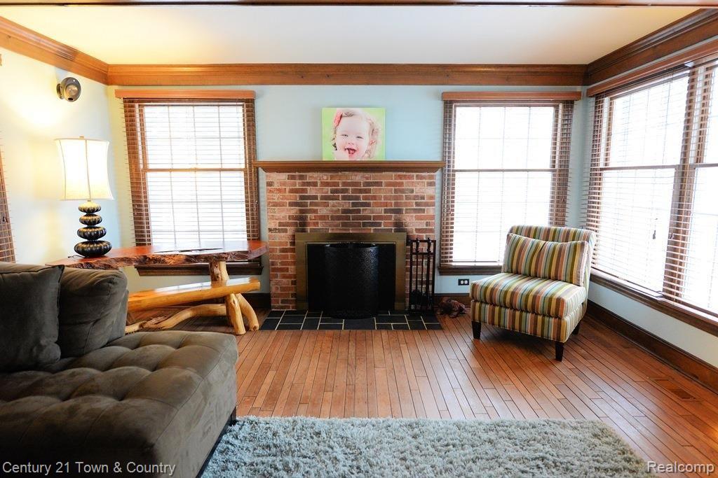 724 Stanford Circle Rochester, MI 48309 - Photo 33 of 50 Family Room 14.jpg