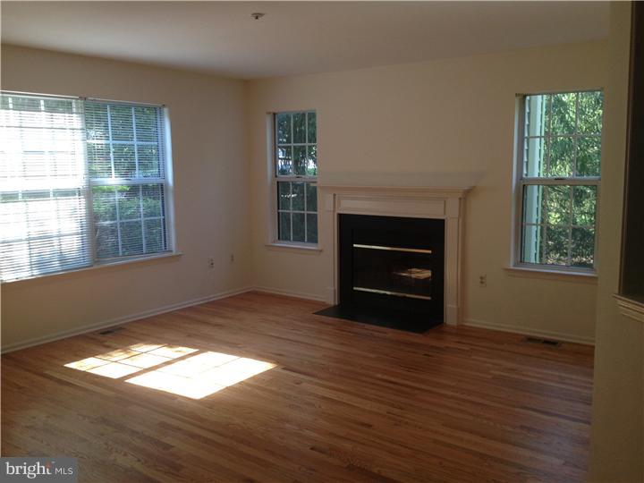 611 Brickhouse Road Princeton, NJ 08540 - Photo 2 of 17 Living Room