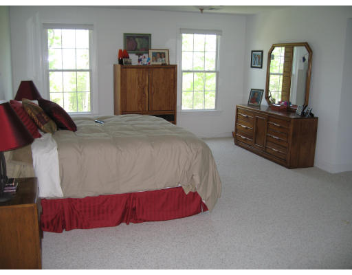 27 Mohawk Path Holliston, MA 01746 - Photo 15 of 23 Gallery Image 15