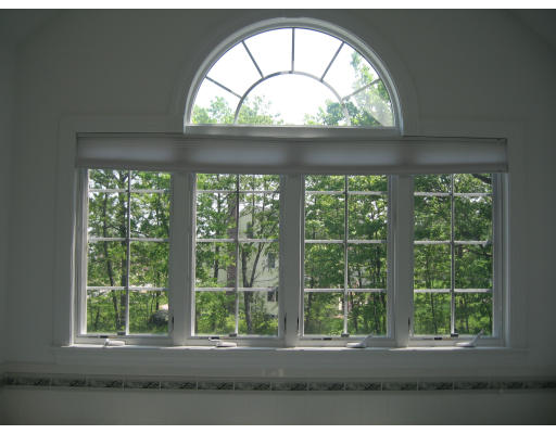 27 Mohawk Path Holliston, MA 01746 - Photo 18 of 23 Gallery Image 18