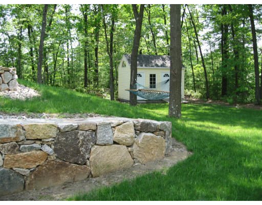 27 Mohawk Path Holliston, MA 01746 - Photo 22 of 23 Gallery Image 22