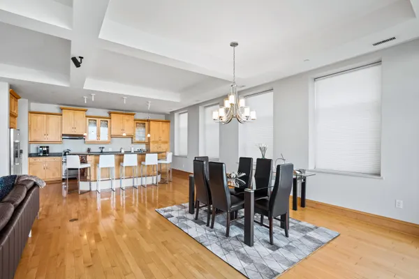 $5,450 | 1313 North Franklin Place, Unit 406, Milwaukee, WI 53202