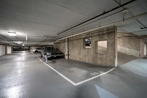 $5,450 | 1313 North Franklin Place, Unit 406, Milwaukee, WI 53202