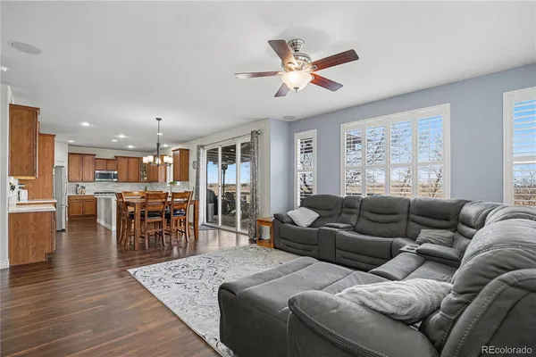 $724,900 | 10871 Chambers Way, Commerce City, CO 80022