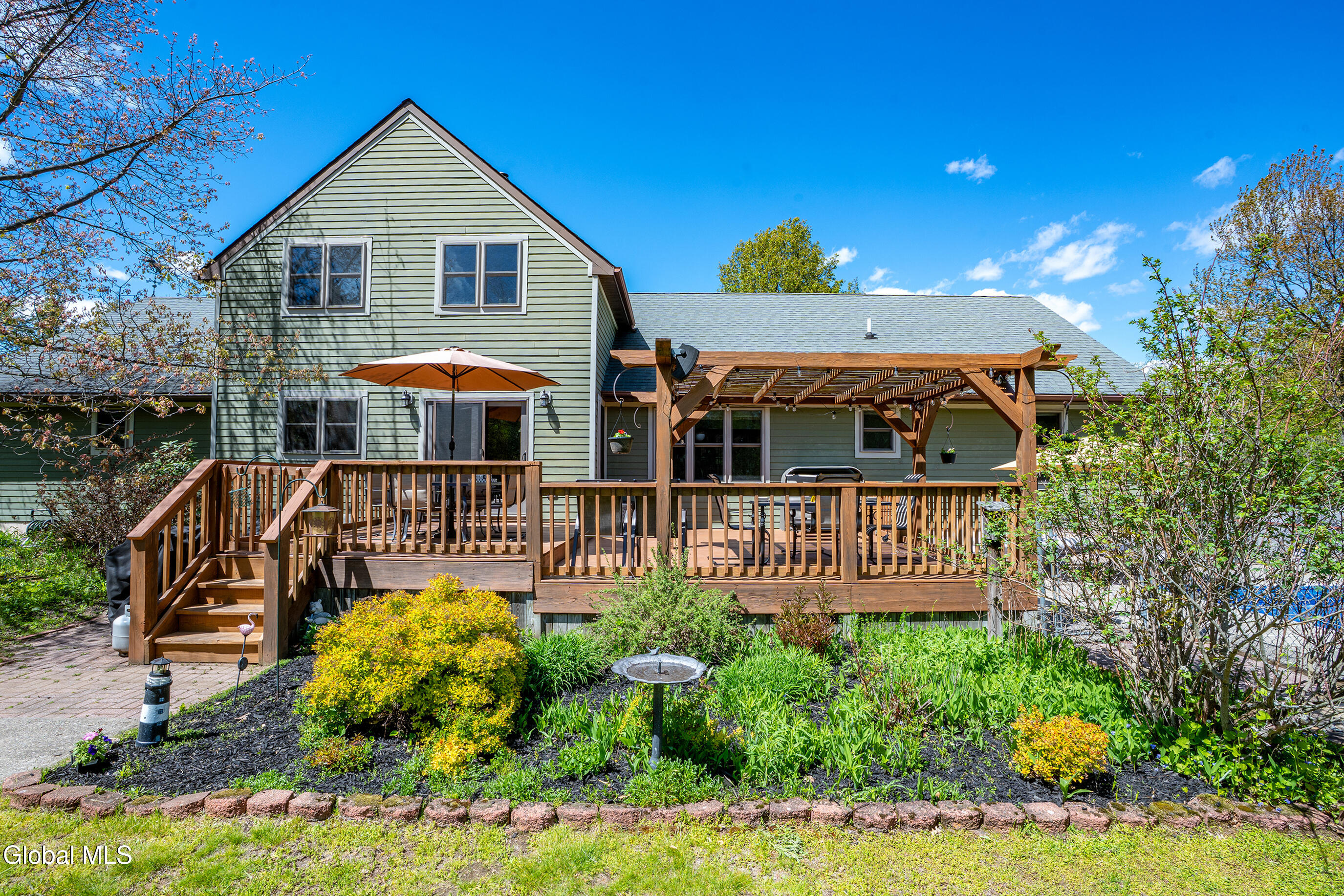 64 Hinkle Road Poestenkill, NY 12140 - Photo 9 of 58 062-64-Hinkle-Road-Poestenkill-NY-12140_