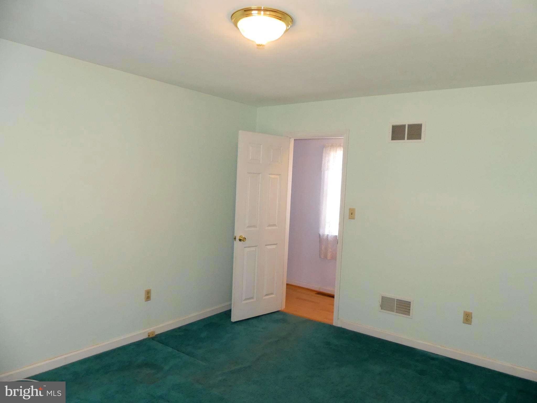 3501 Ridge Road Westminster, MD 21157 - Photo 15 of 26