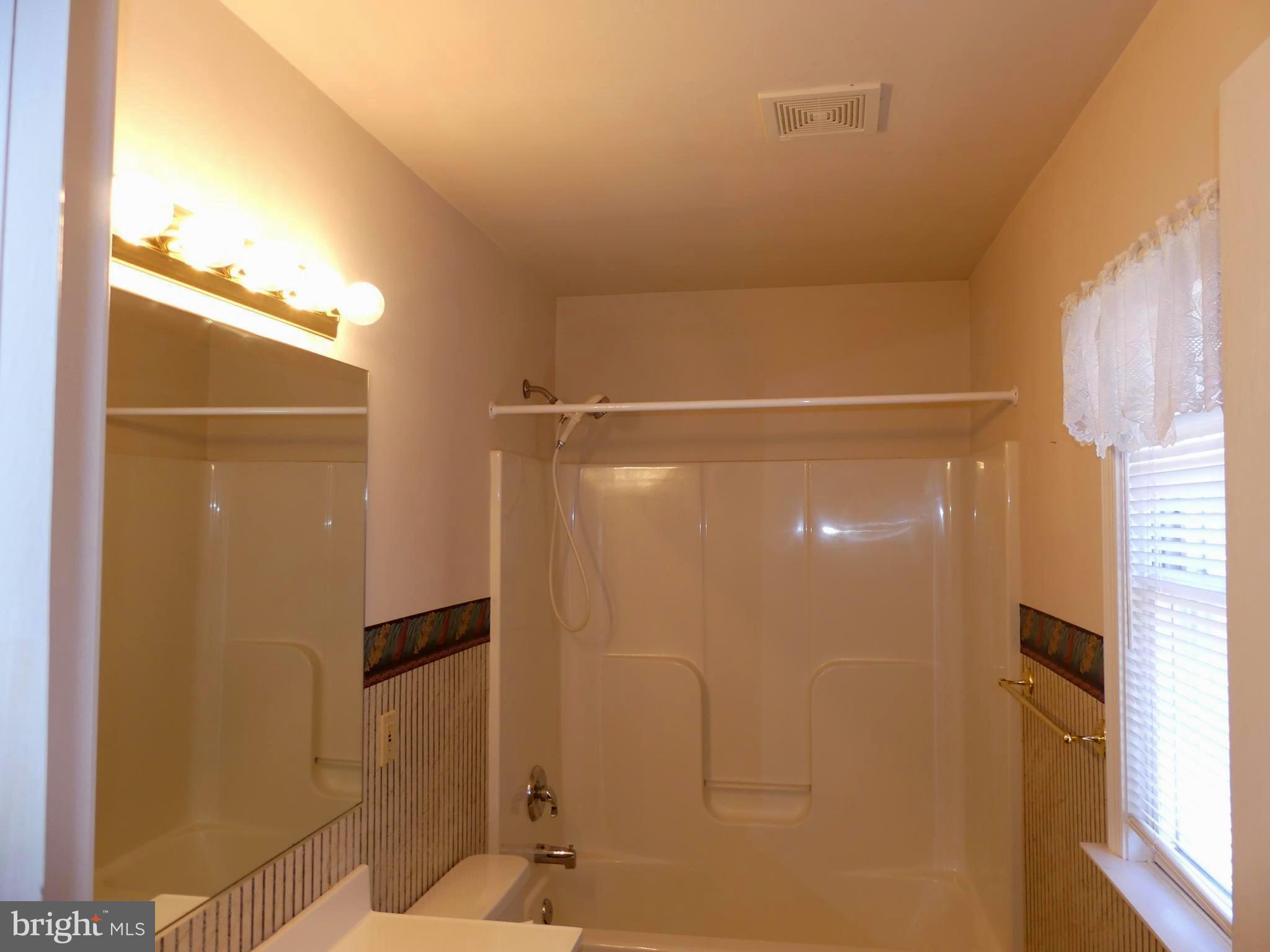 3501 Ridge Road Westminster, MD 21157 - Photo 19 of 26