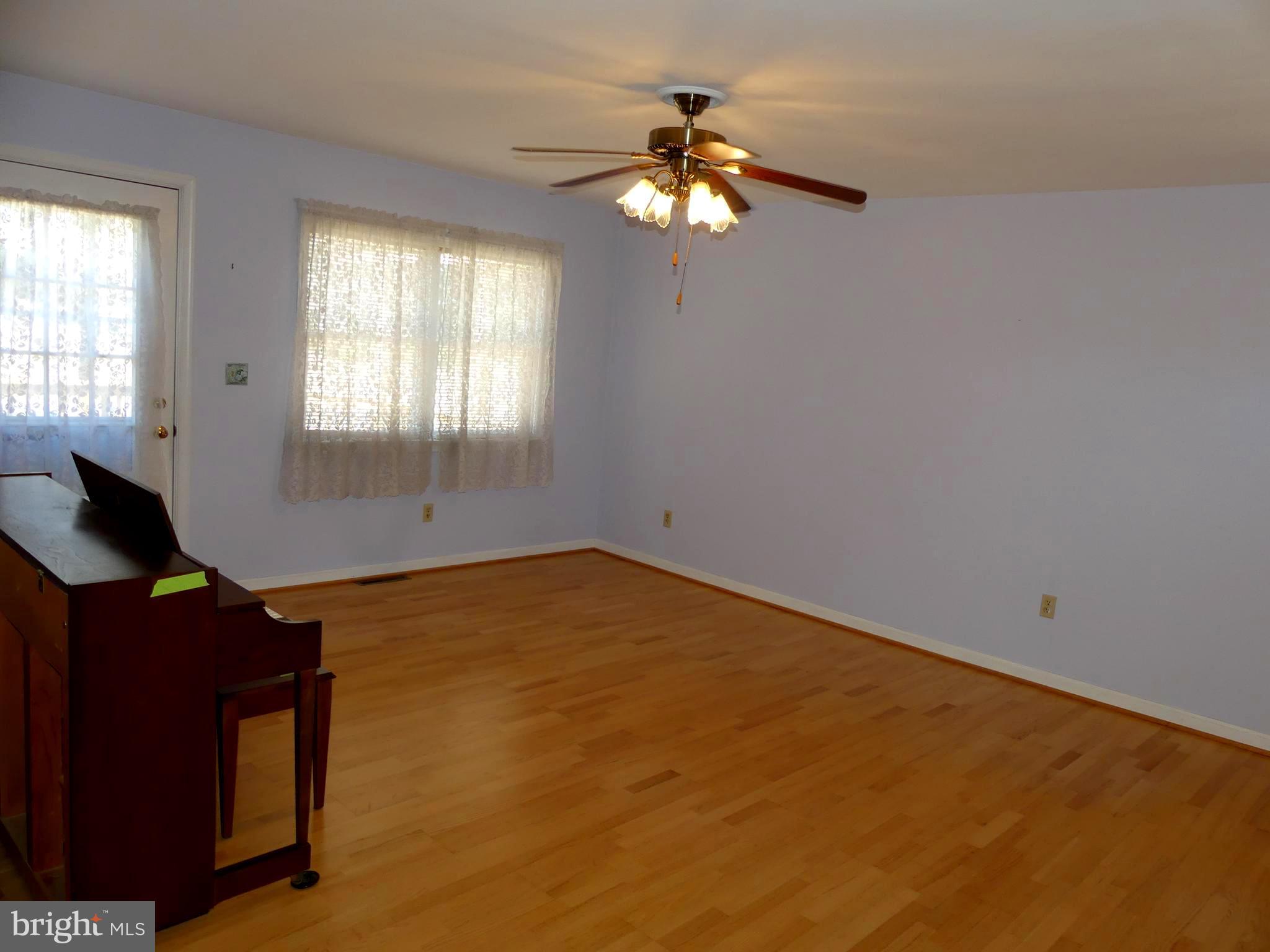 3501 Ridge Road Westminster, MD 21157 - Photo 5 of 26