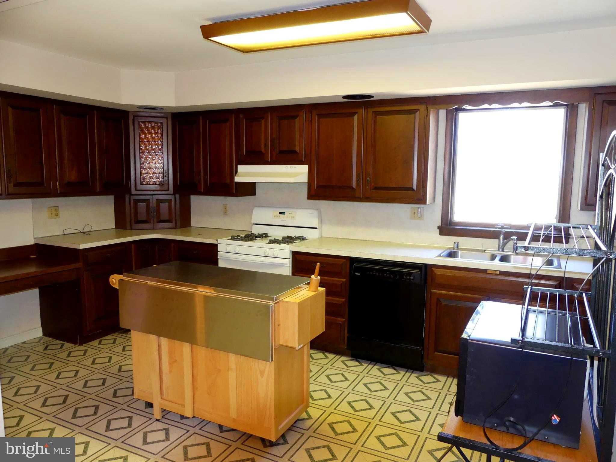 3501 Ridge Road Westminster, MD 21157 - Photo 7 of 26