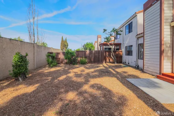 $2,950 | 86 Crystal Circle, Hercules, CA 94547