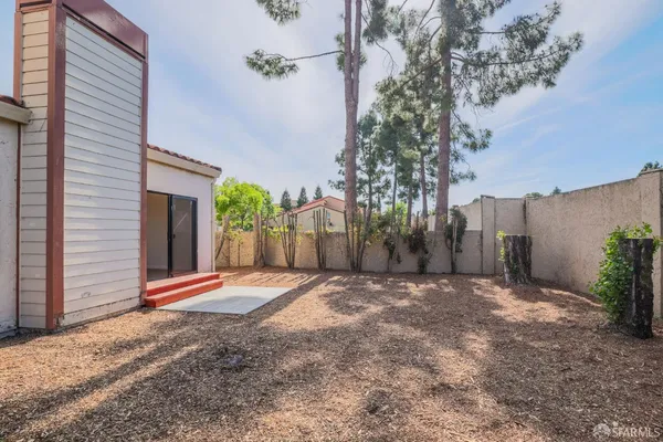 $2,950 | 86 Crystal Circle, Hercules, CA 94547