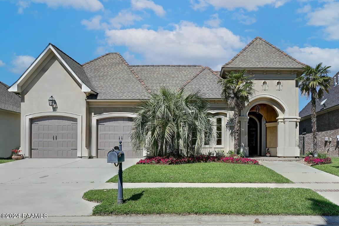 215 Rue De Frejus Broussard, LA 70518 - Photo 2 of 37 215RuedeFrejus-2