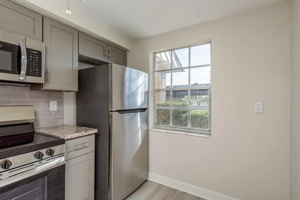 $1,100 | 4229 Stratford Drive, Unit 4229, New Port Richey, FL 34652