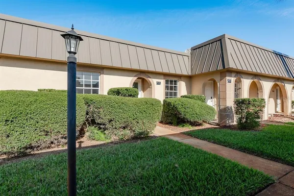 $1,100 | 4229 Stratford Drive, Unit 4229, New Port Richey, FL 34652