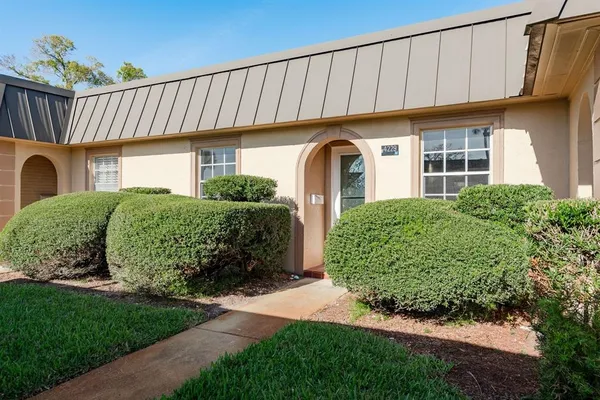 $1,100 | 4229 Stratford Drive, Unit 4229, New Port Richey, FL 34652