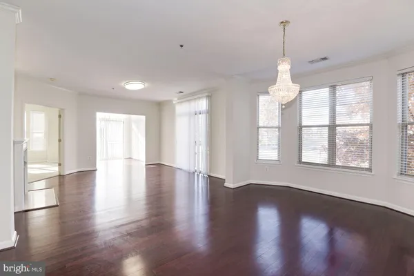 $3,000 | 1860 Stratford Park Place, Unit 204, Reston, VA 20190