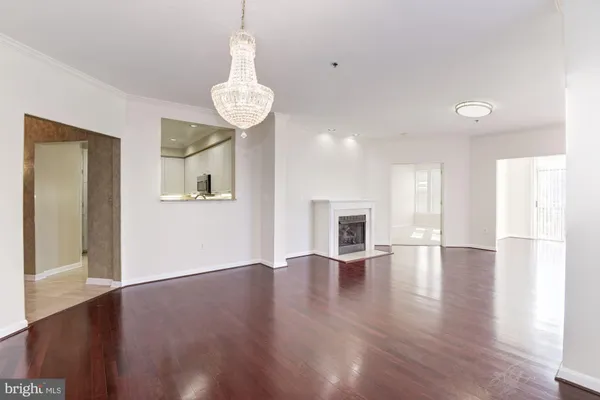 $3,000 | 1860 Stratford Park Place, Unit 204, Reston, VA 20190