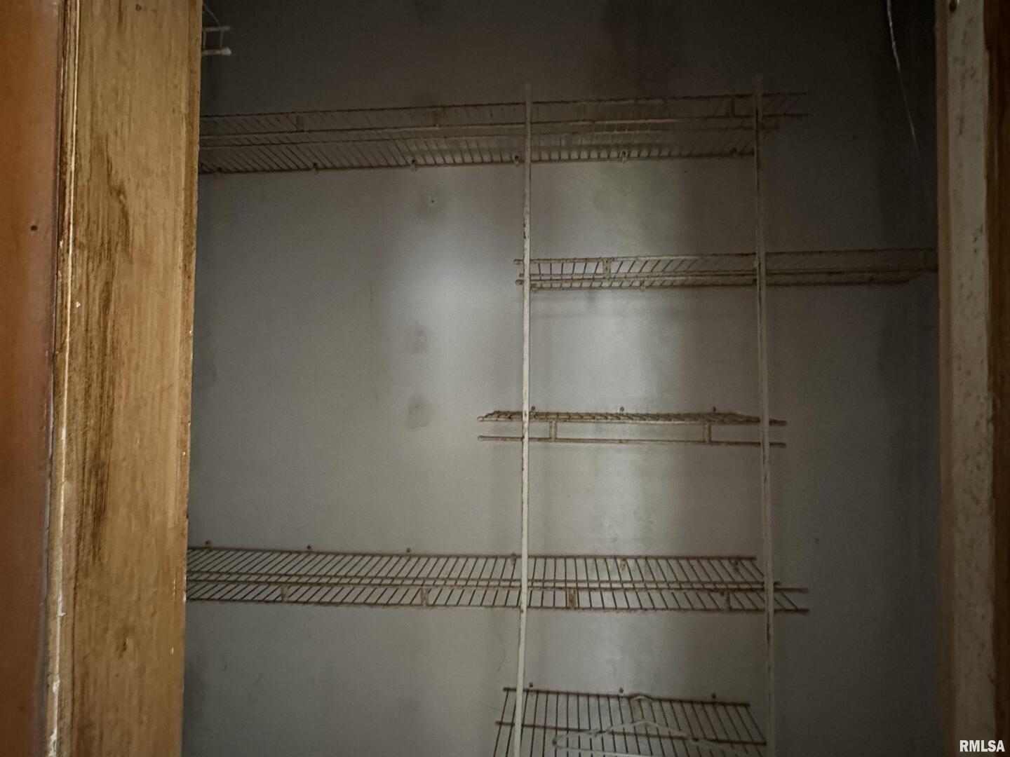 5672 Old Rte 13 Carterville, IL 62918 - Photo 13 of 29 a close view of a bathroom