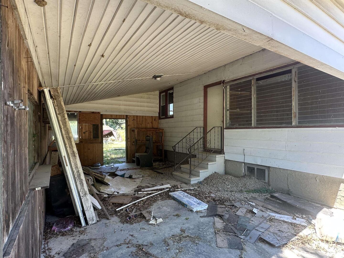 5672 Old Rte 13 Carterville, IL 62918 - Photo 21 of 29 a room with gym equipment