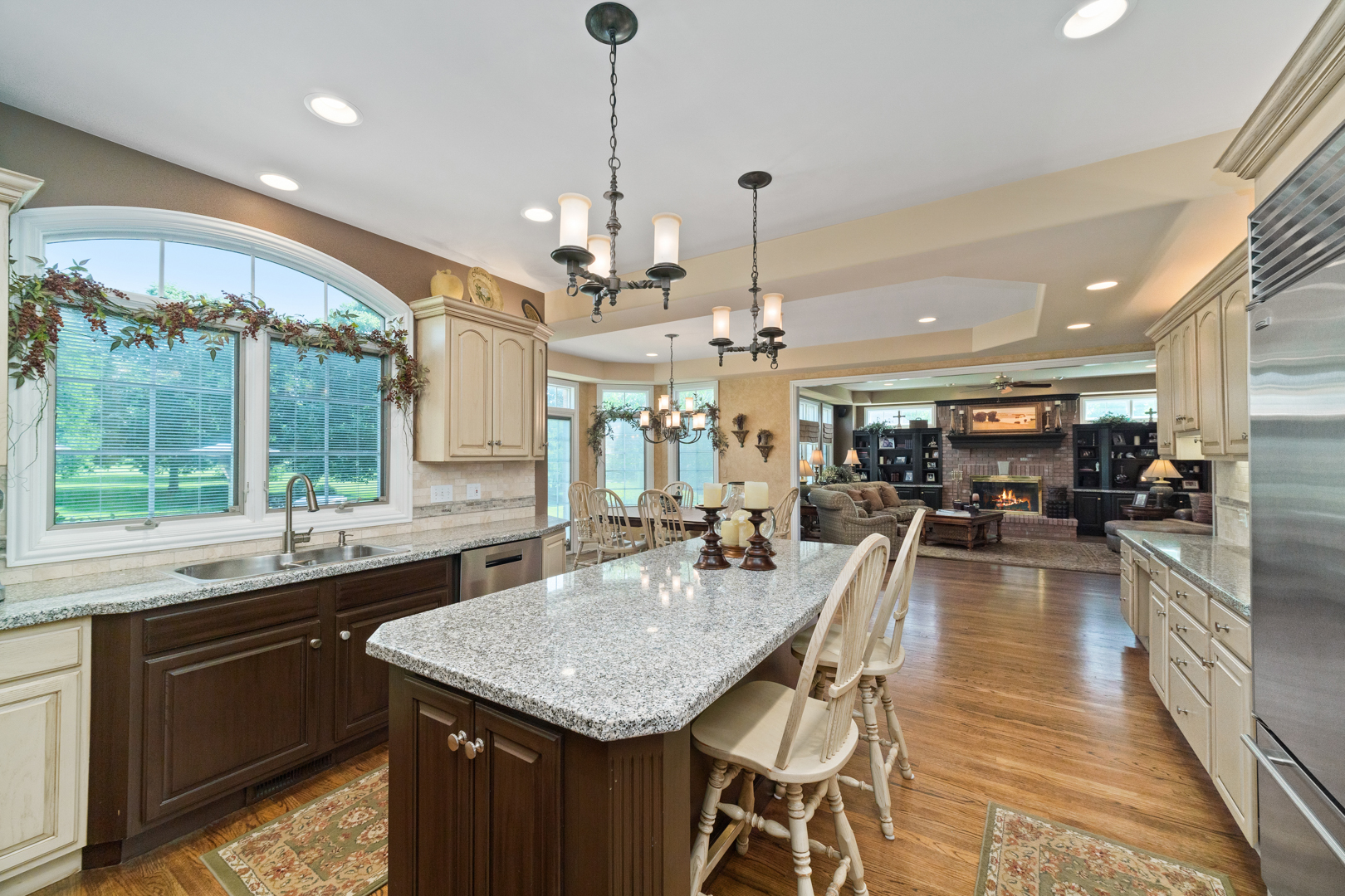 38W210 Henricksen Road St. Charles, IL 60175 - Photo 11 of 28