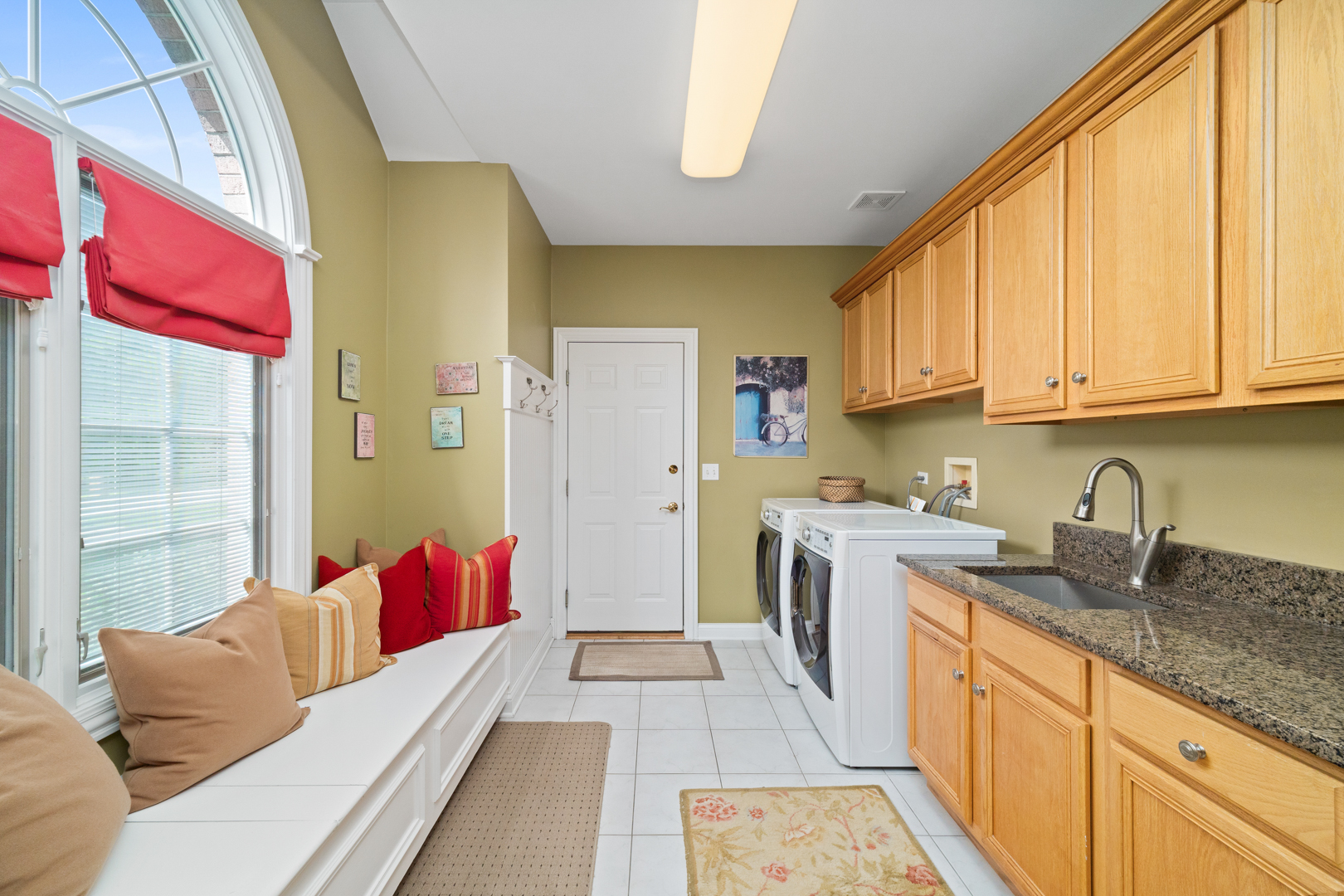 38W210 Henricksen Road St. Charles, IL 60175 - Photo 13 of 28