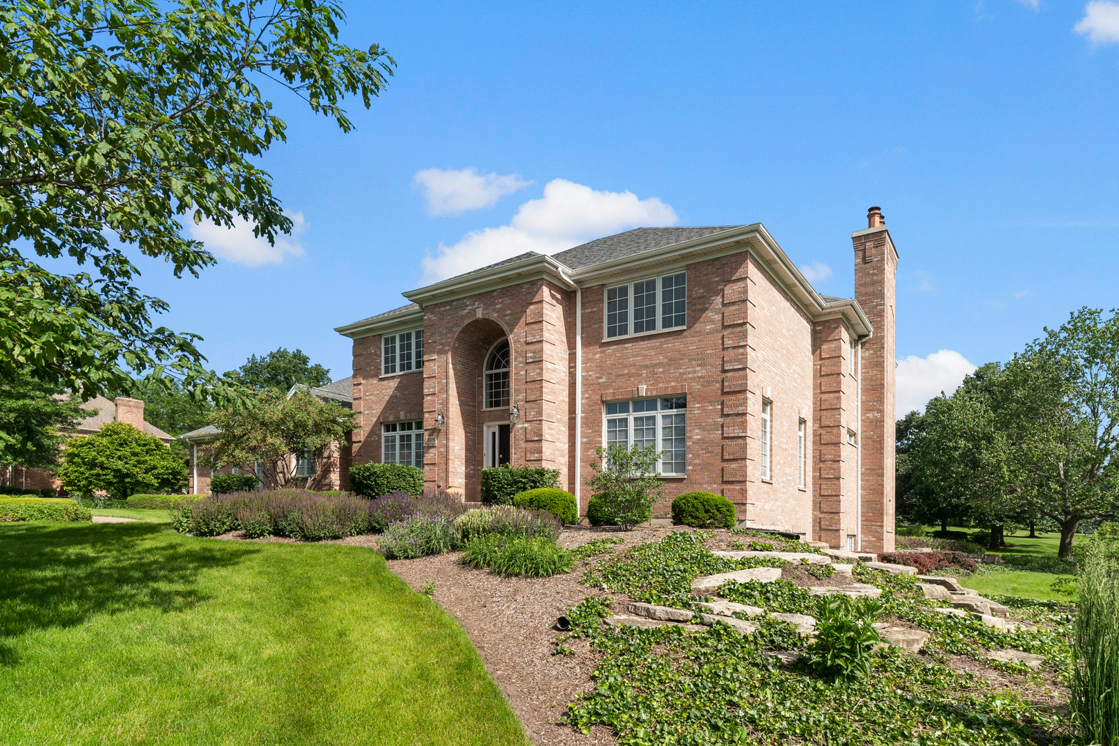 38W210 Henricksen Road St. Charles, IL 60175 - Photo 2 of 28