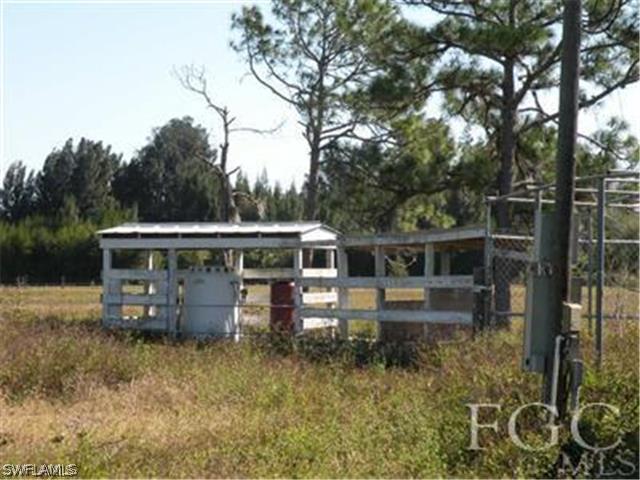 2350 Wendy Road LaBelle, FL 33935 - Photo 6 of 7 a view of house with yard