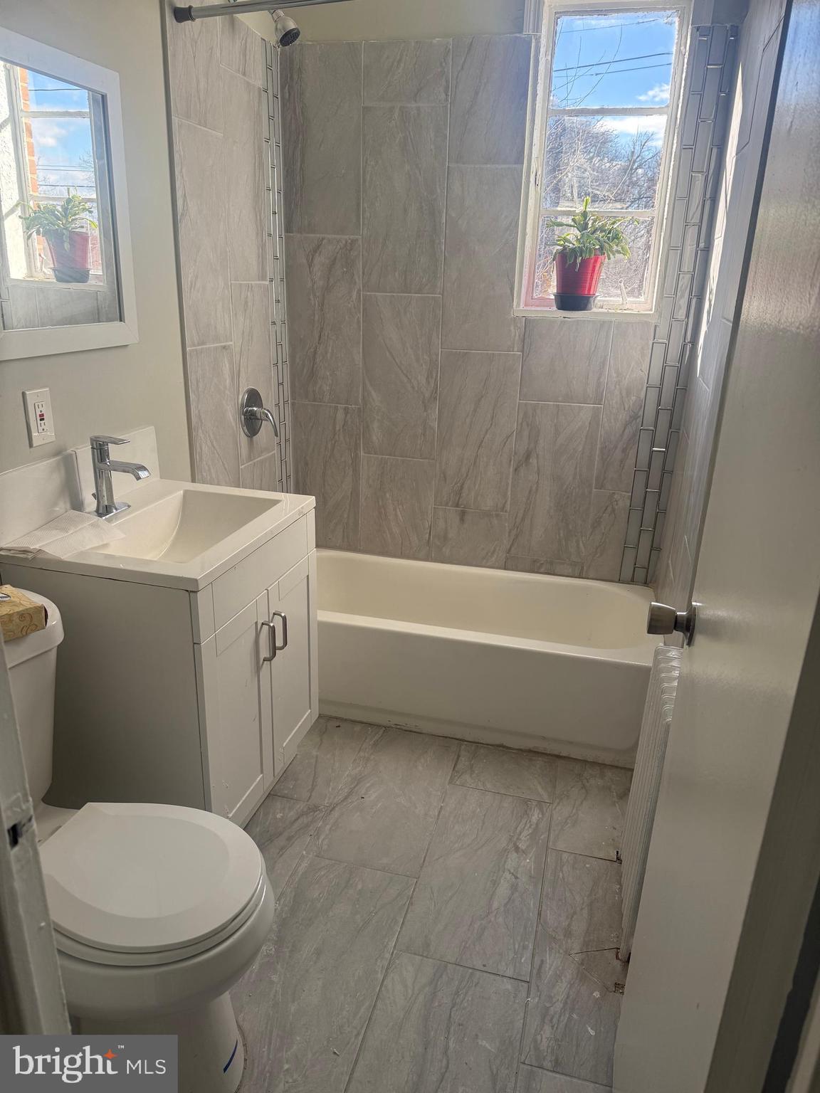 4002 East E Street Southeast, Unit 204 Washington, DC 20019 - Photo 3 of 9