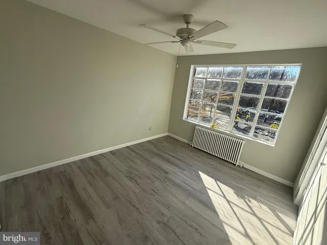 $2,250 | 4002 East E Street Southeast, Unit 204, Washington, DC 20019