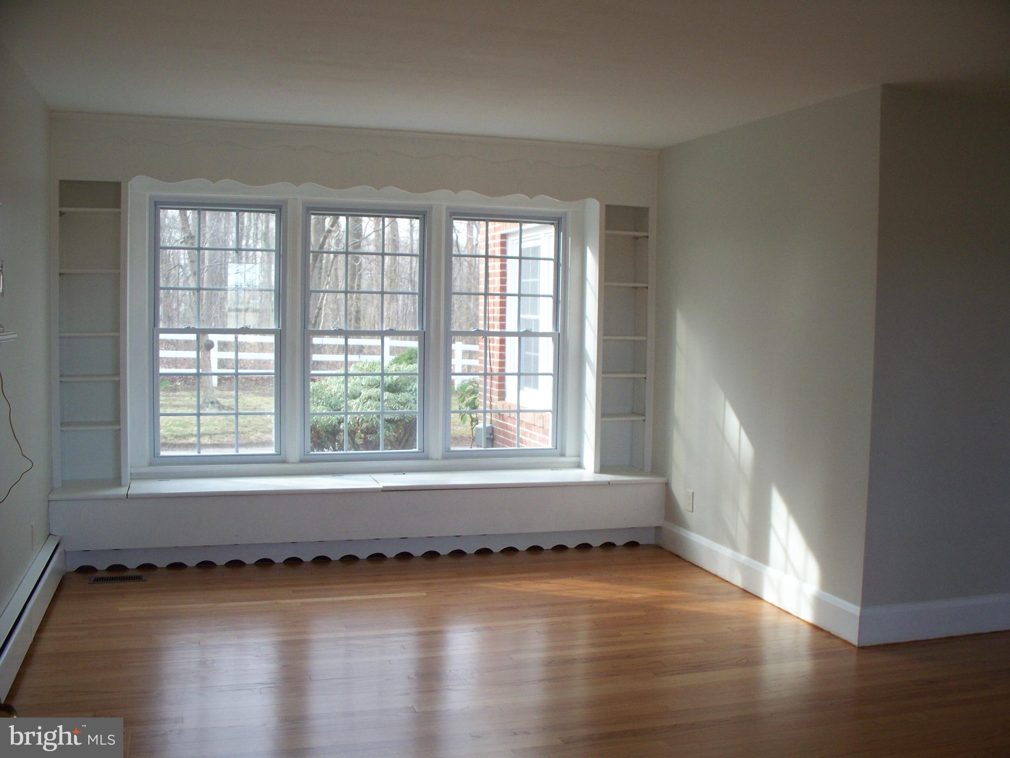 2675 Jolly Acres Road White Hall, MD 21161 - Photo 6 of 20 Living Room - window seat