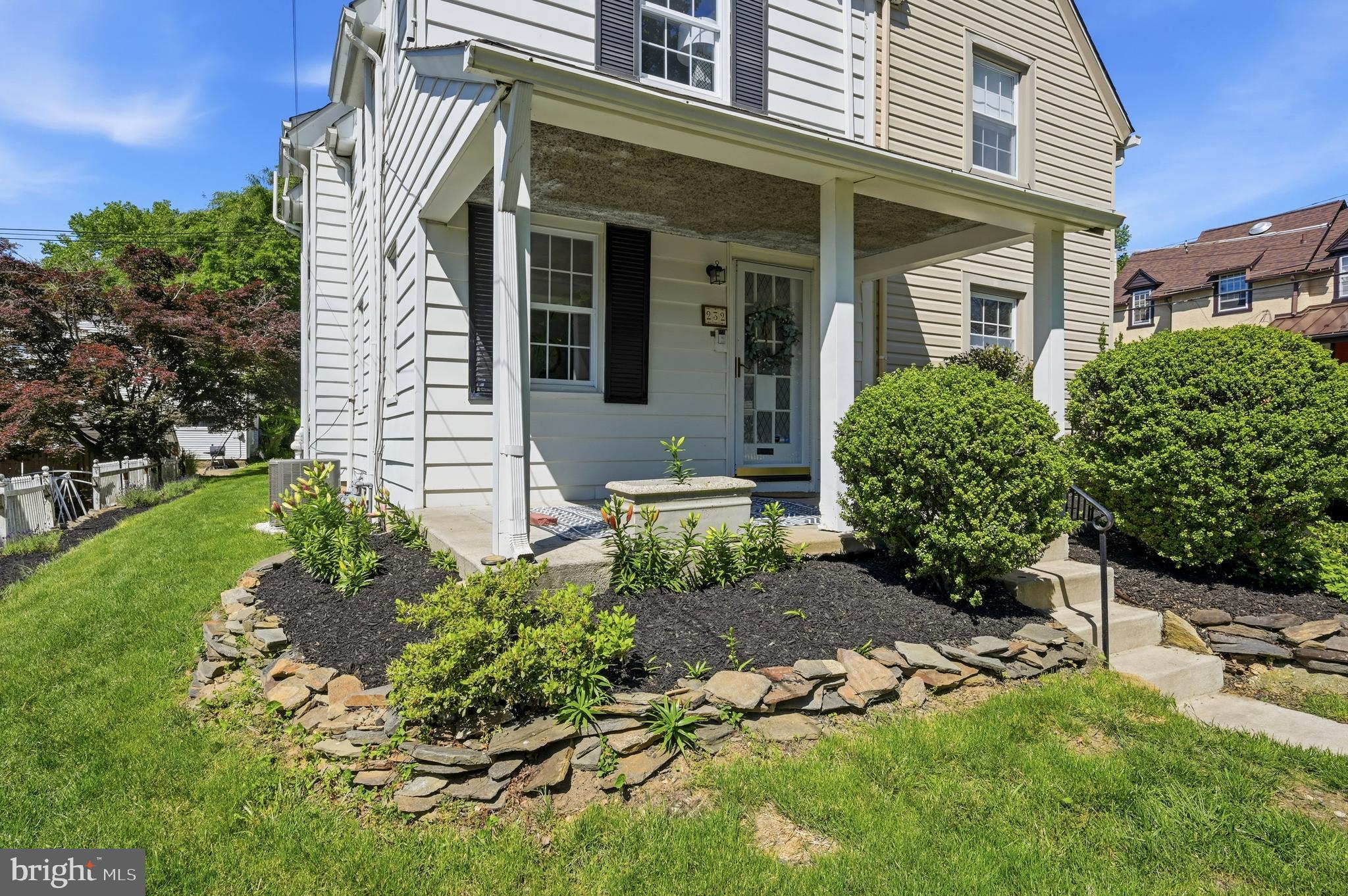 232 Henley Road Wynnewood, PA 19096 - Photo 2 of 25