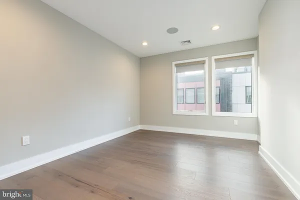 $6,950 | 608 North 3rd Street, Philadelphia, PA 19123